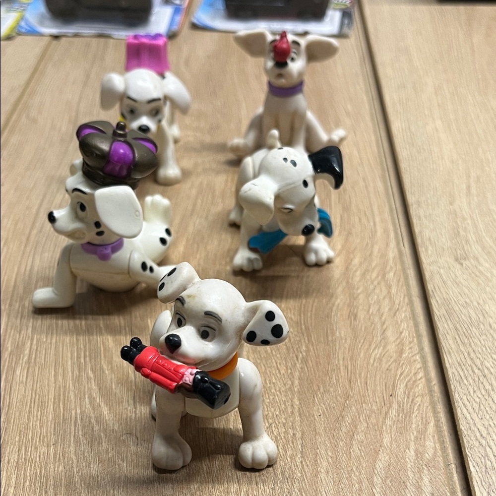 101 Dalmatian Movie Vintage Toy Set - White and Black